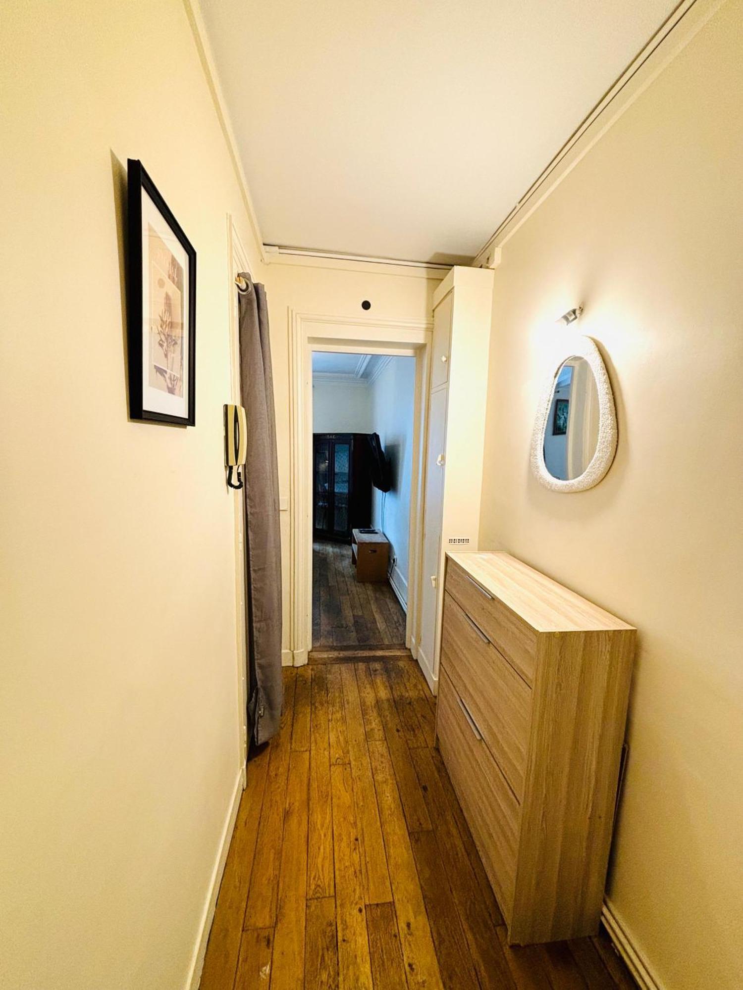 Apartment Tour Eiffel Chapu Paris