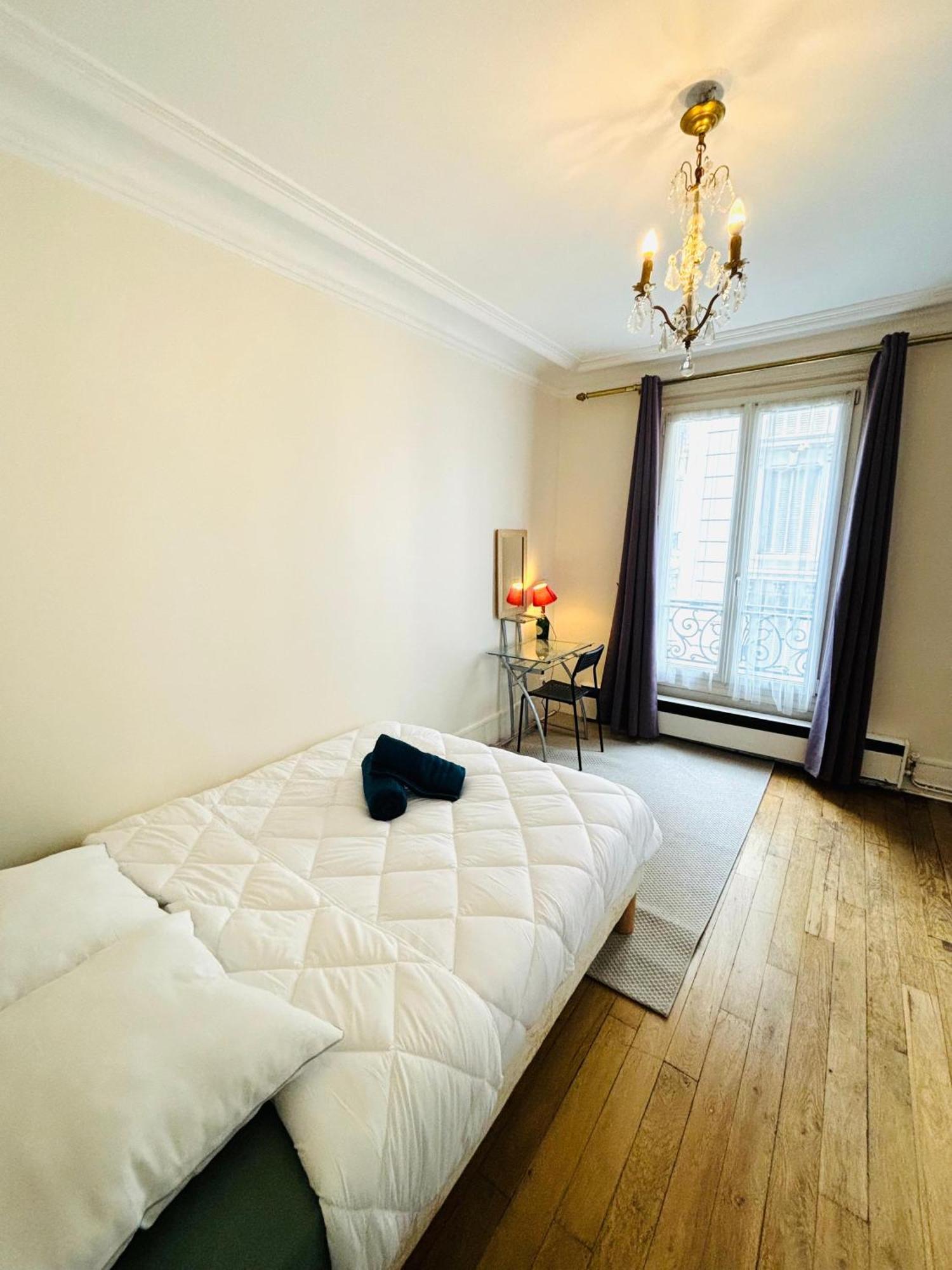 Apartment Tour Eiffel Chapu